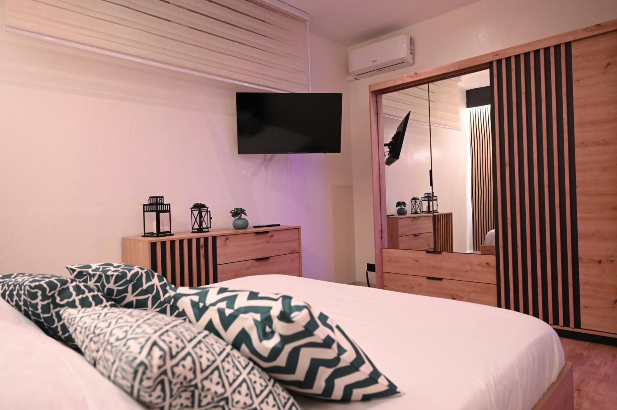 Апартаменти Duca Degli Abruzzi Modern House Luxury Relax Бриндізі Екстер'єр фото